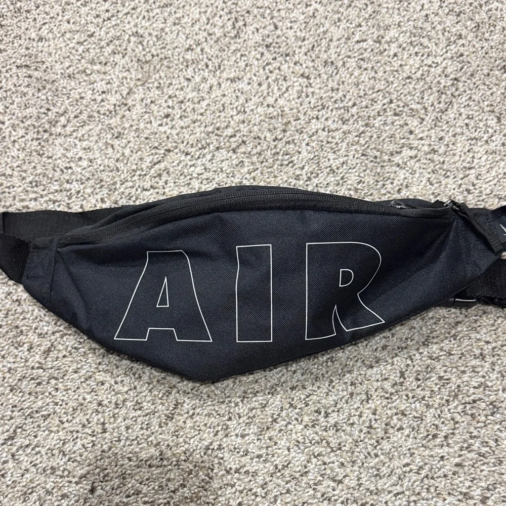 Nike compact belt